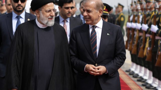 Iran's President Visits Pakistan: A New Chapter in Regional Relations | garuda 168 slot, aloha clust Iran's President Visits Pakistan: A New Chapter in Regional Relations | garuda 168 slot, aloha clust