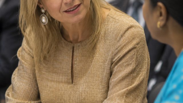 Queen Máxima of the Netherlands Engages in Financial Health Dialogue in India | uang taiwan 1000 nt 